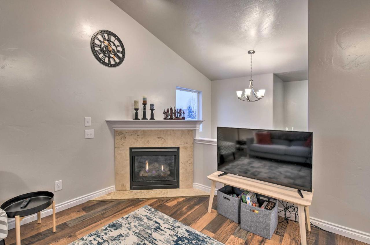 Cozy Anchorage Townhome Less Than Half Mile To Jewel Lake! Екстер'єр фото