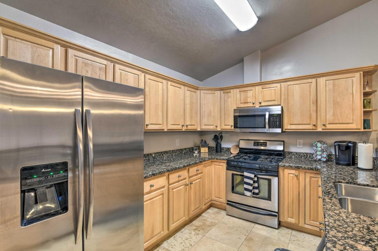 Cozy Anchorage Townhome Less Than Half Mile To Jewel Lake! Екстер'єр фото